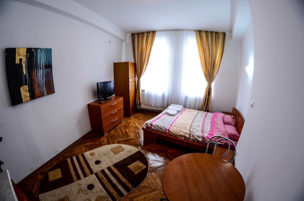 Apartment Victoriei 1