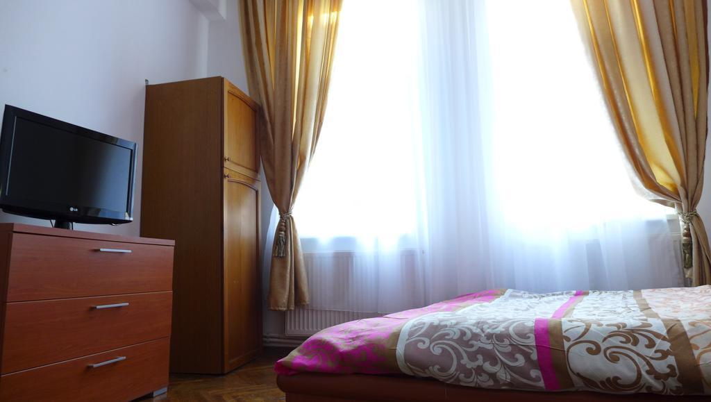 Apartment Victoriei 1