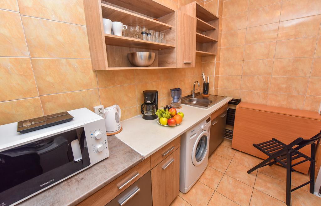 Victoriei 1 Apartment
