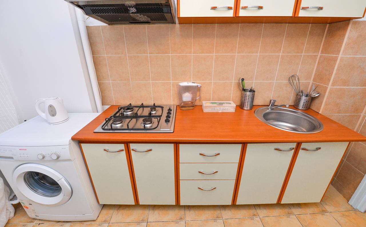 Apartment Victoriei 1 *